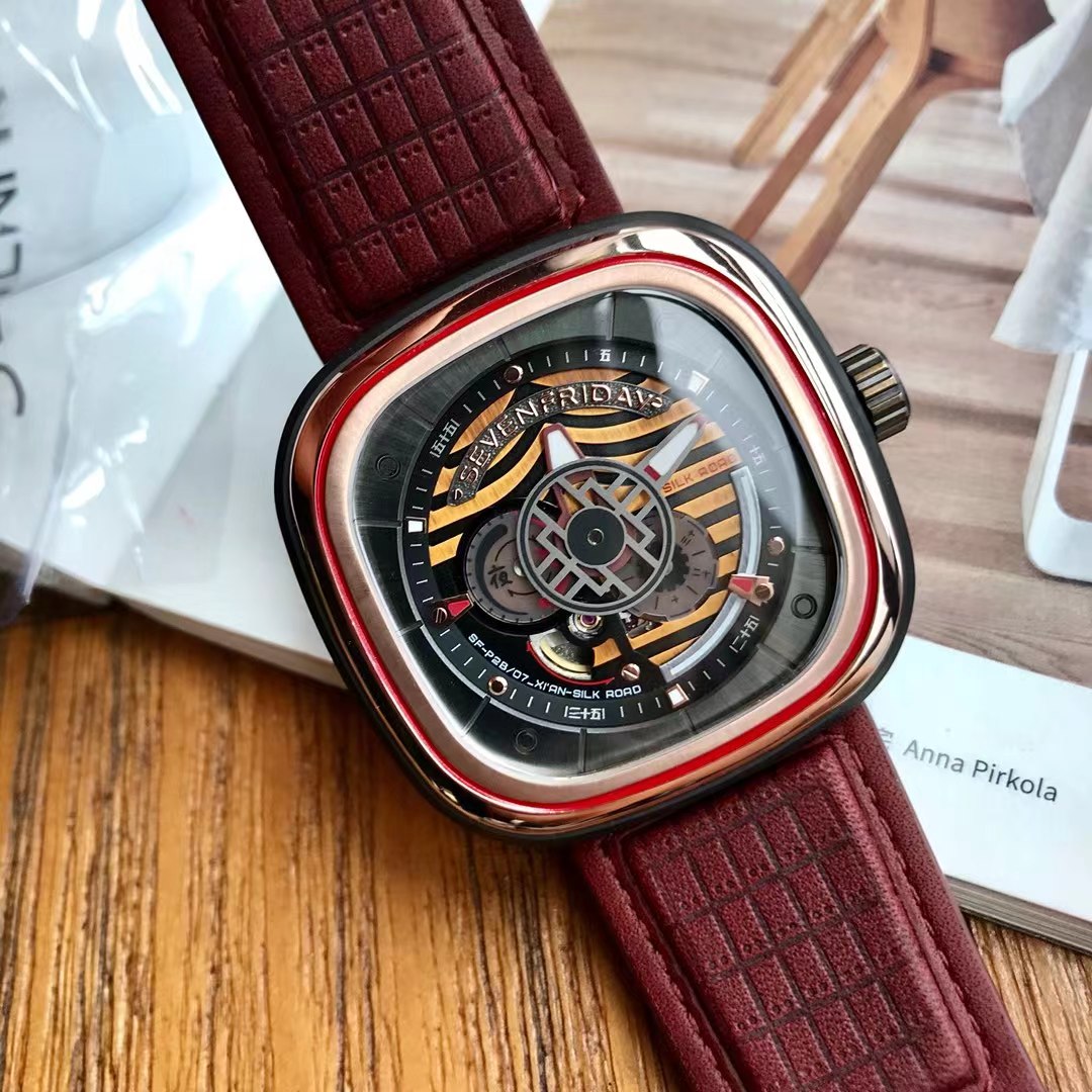 七個星期五 Sevenfriday自動機械男表，型號P2B/07 西安兵馬俑中文紀念版